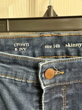 crown & ivy Women's Dark Blue Skinny Jeans